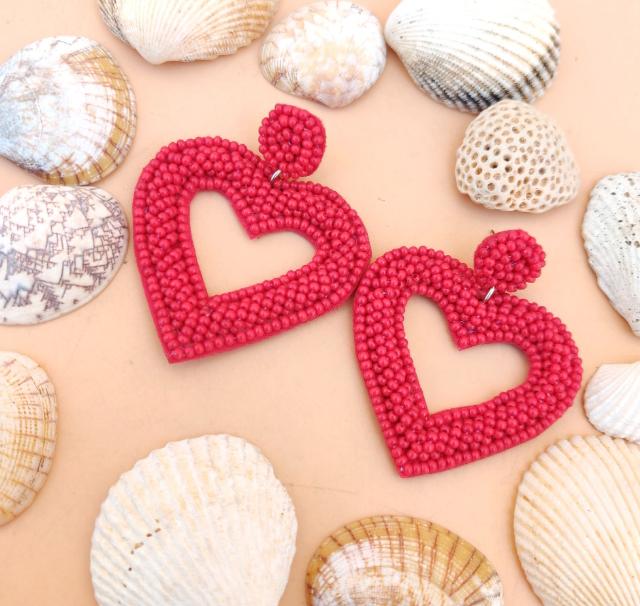 Handcrafts Embroidery Earrings in Munich