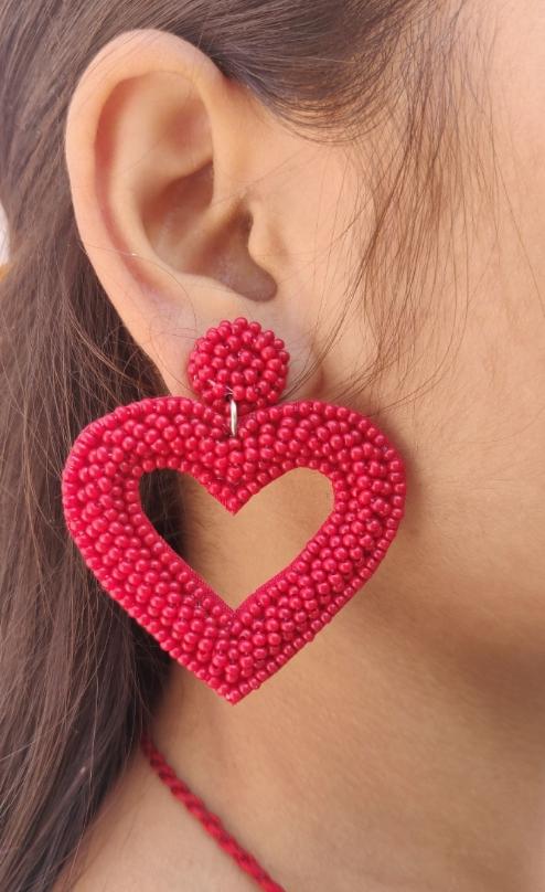 Handcrafts Embroidery Earrings in Munich