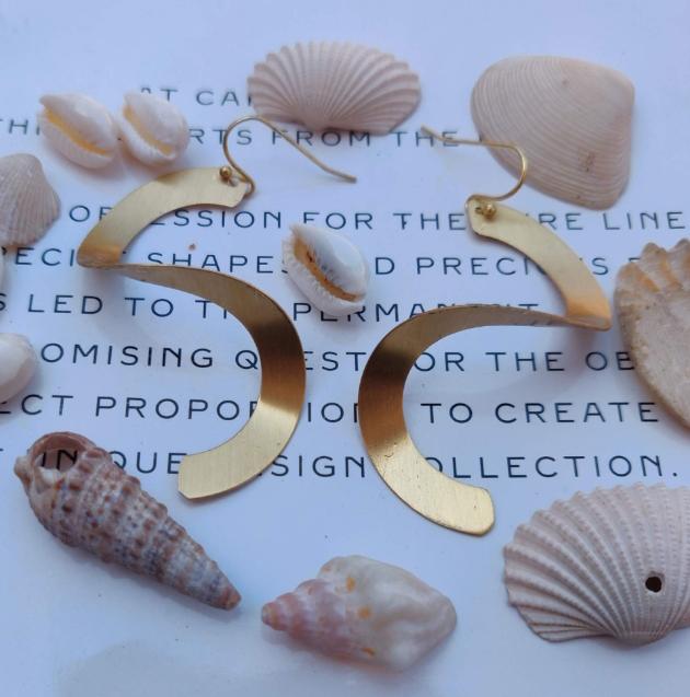 Brass Handmade Spiral Earring for Women and Girls in Berlin