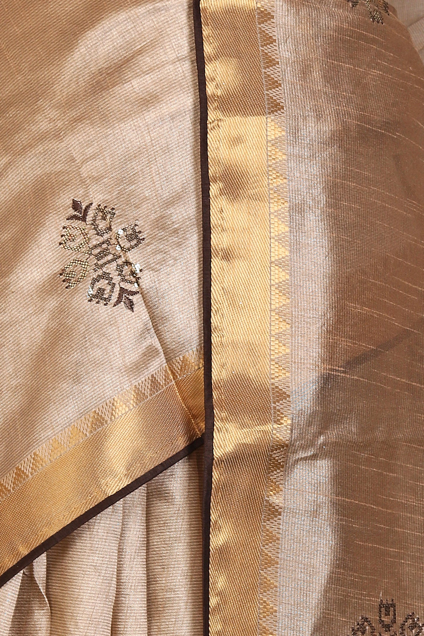 Women Silk Blend Saree in Germany