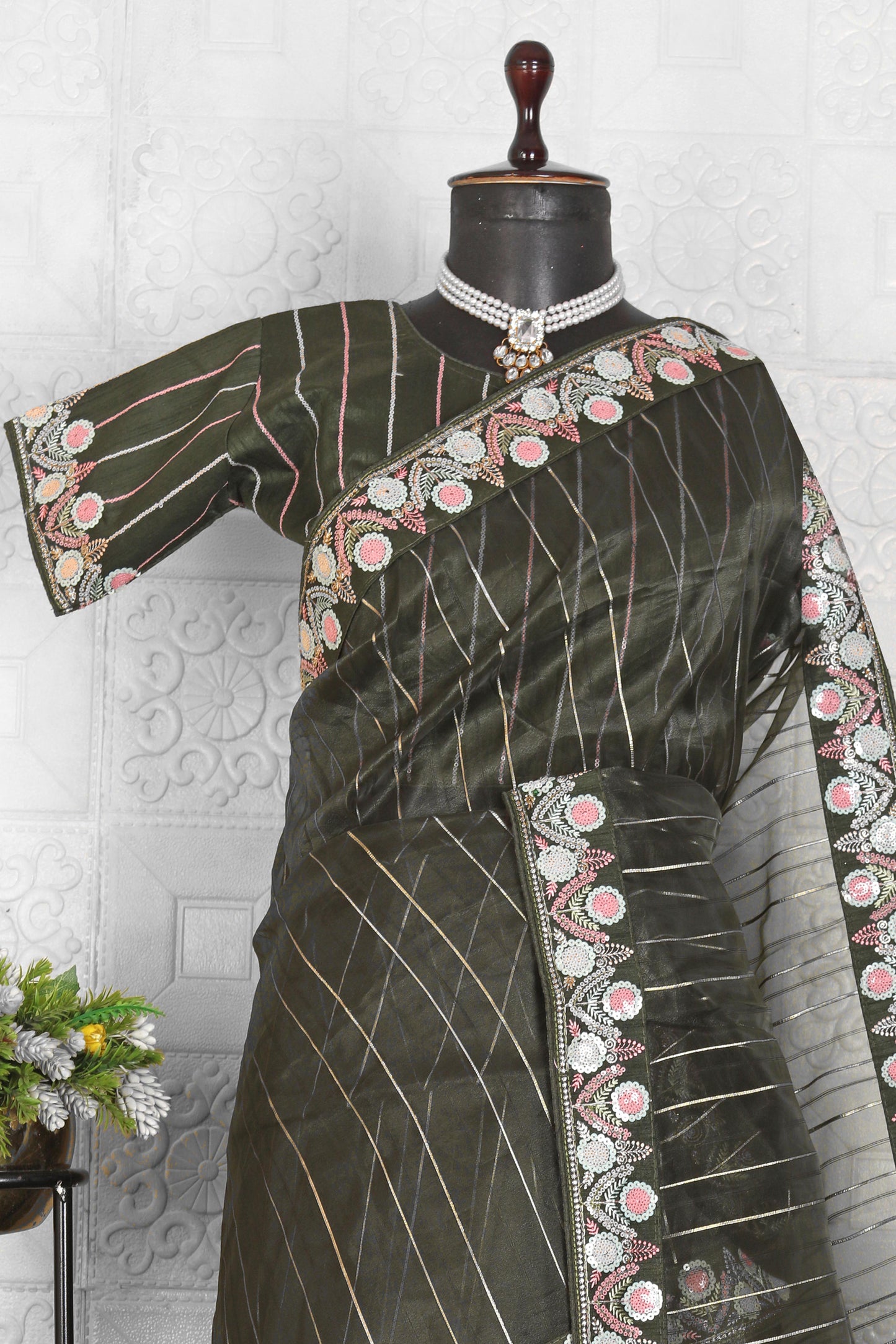 Pure Tissue Silk Saree in Berlin