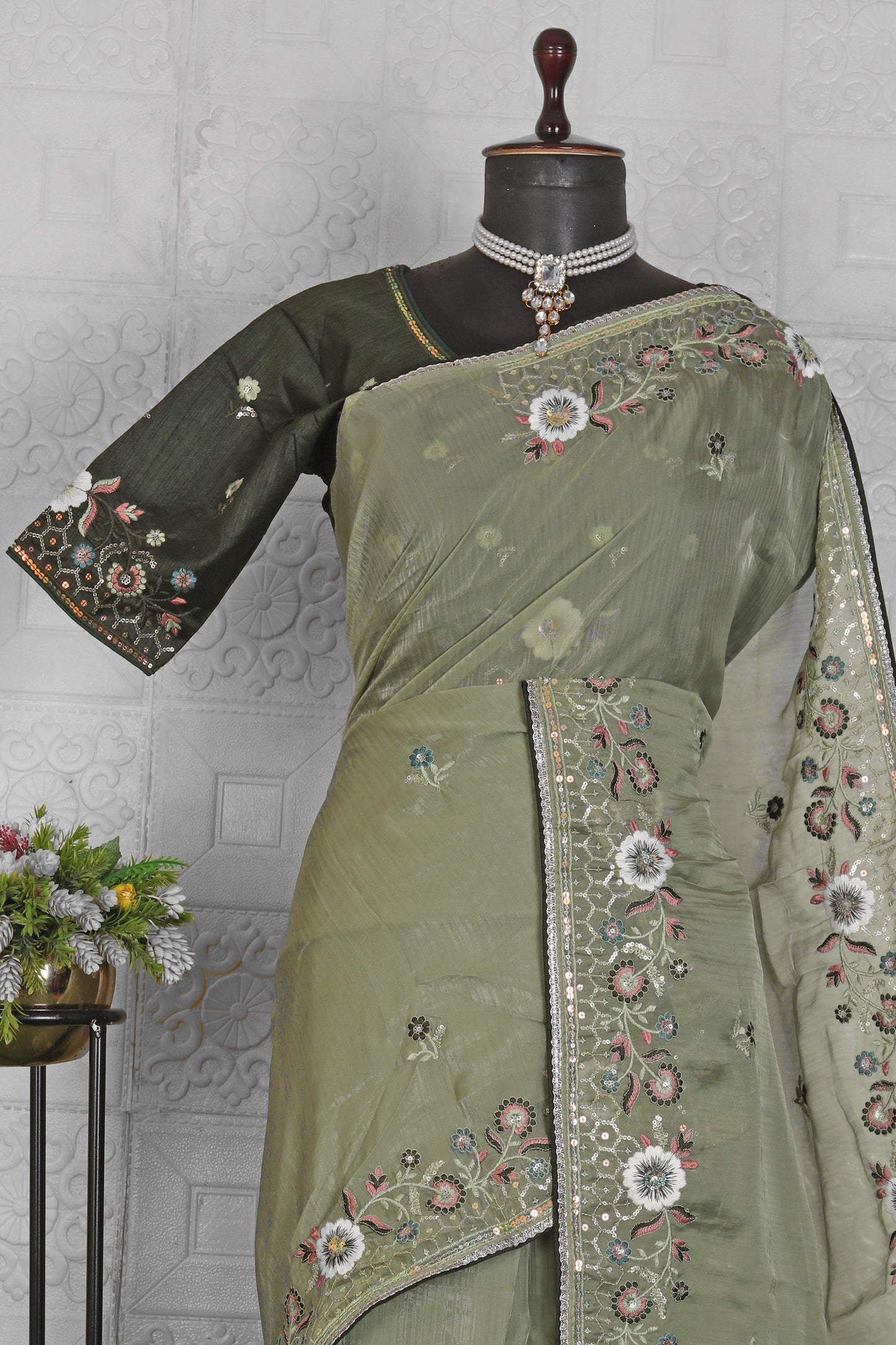 Tissue Silk Saree in Berlin