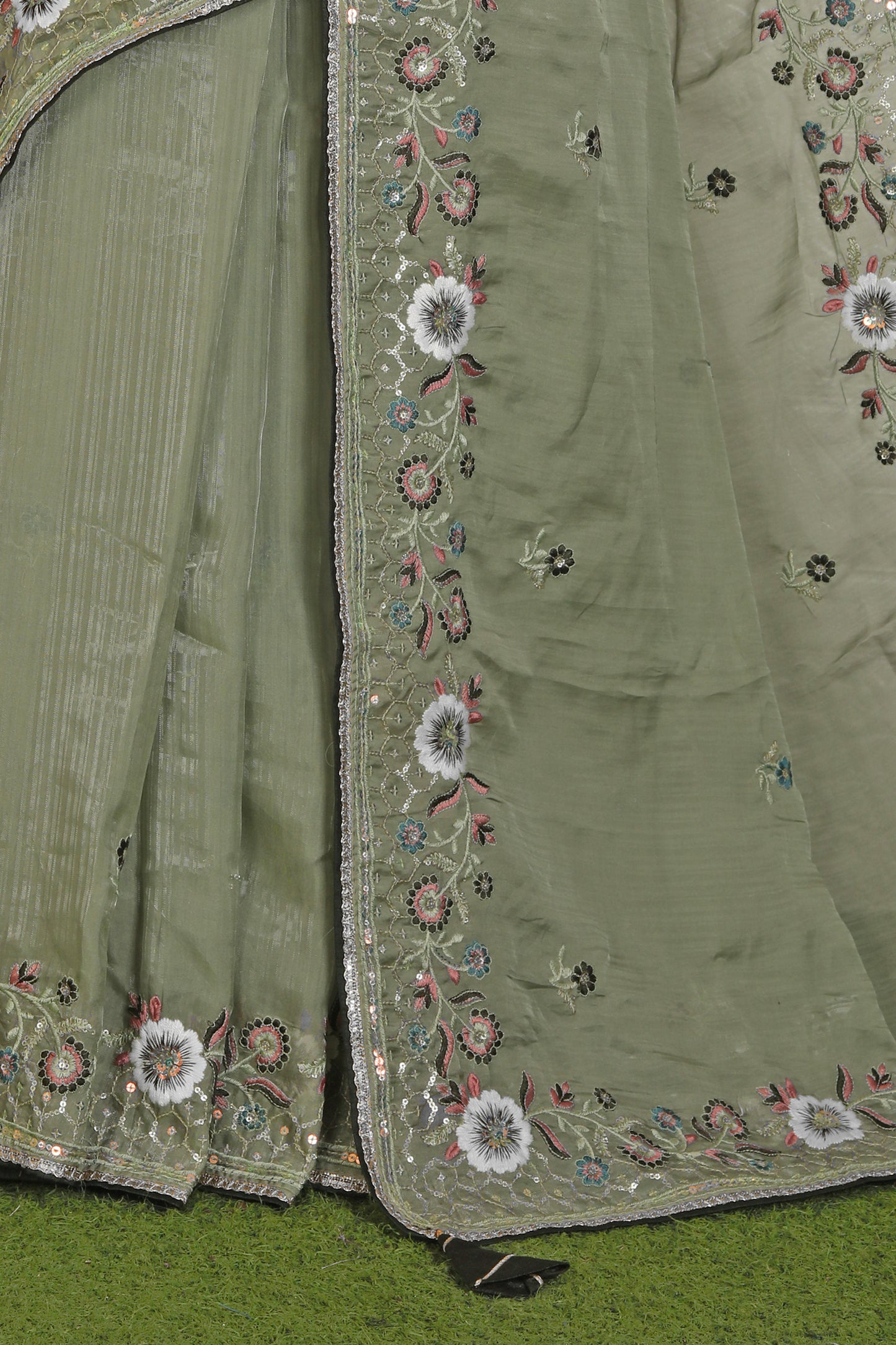 Tissue Silk Saree in Berlin