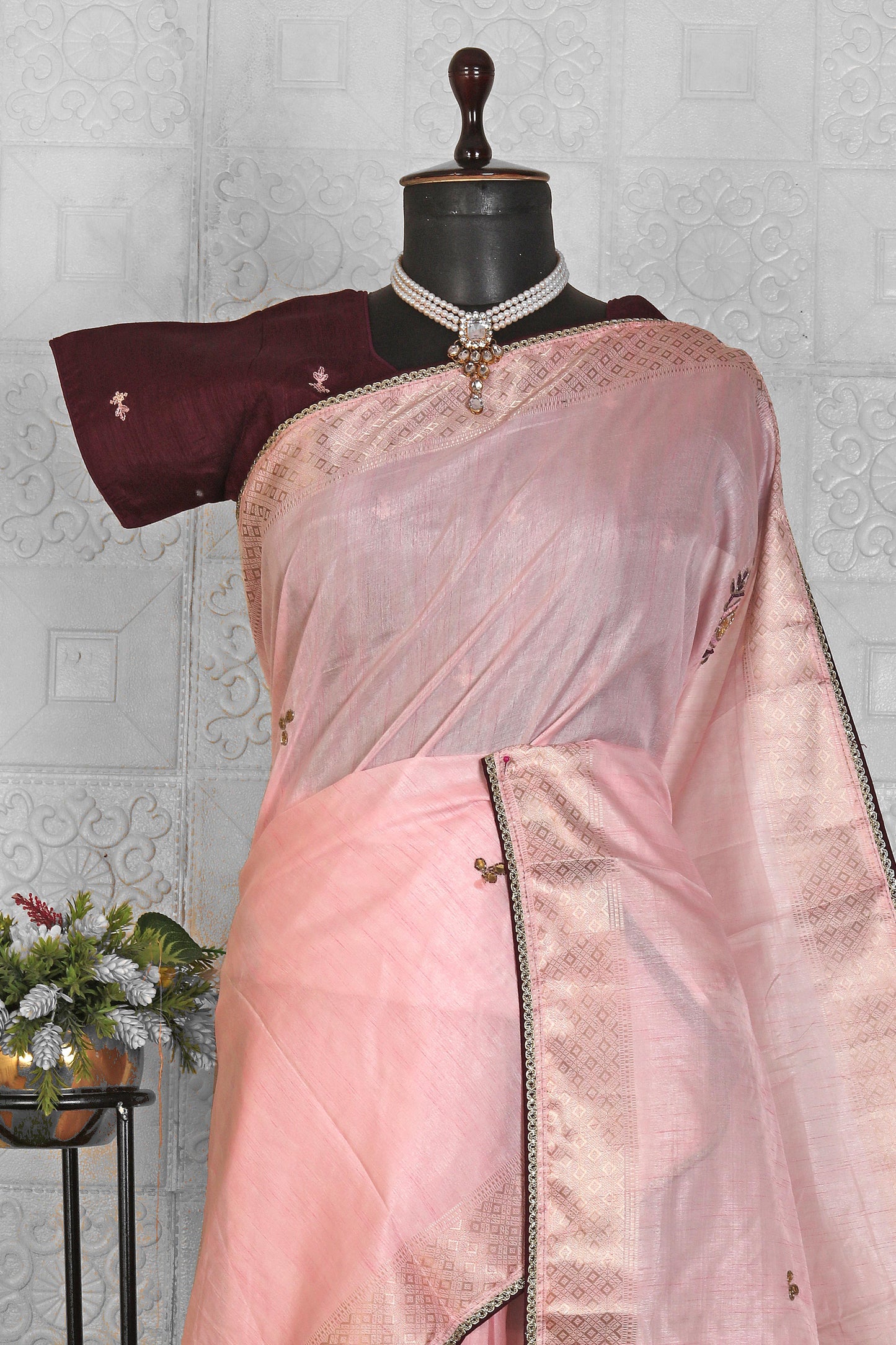 Beautiful Chinnon Silk Saree in Germany Munich