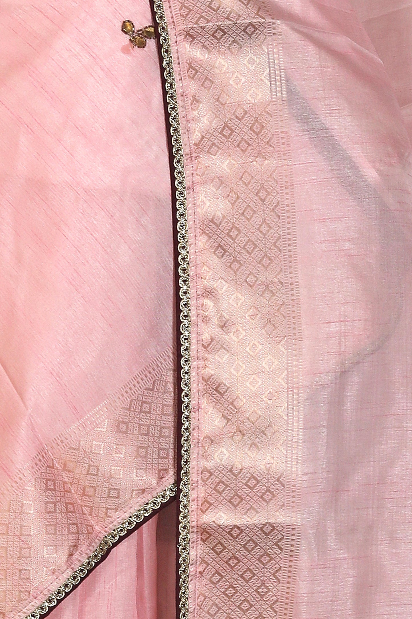 Beautiful Chinnon Silk Saree in Germany Munich