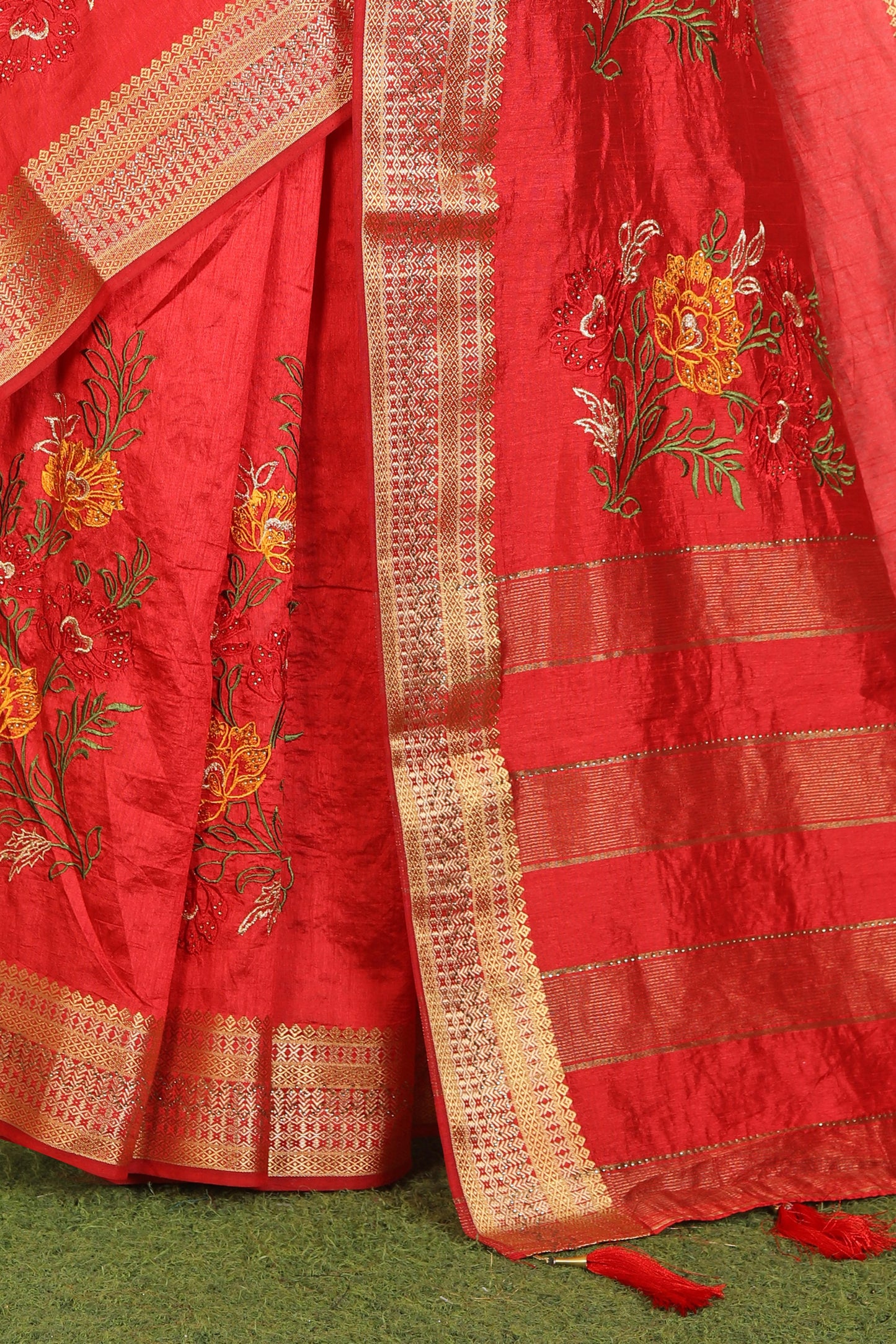 Chanderi Silk Saree with stitched blouse in Germany