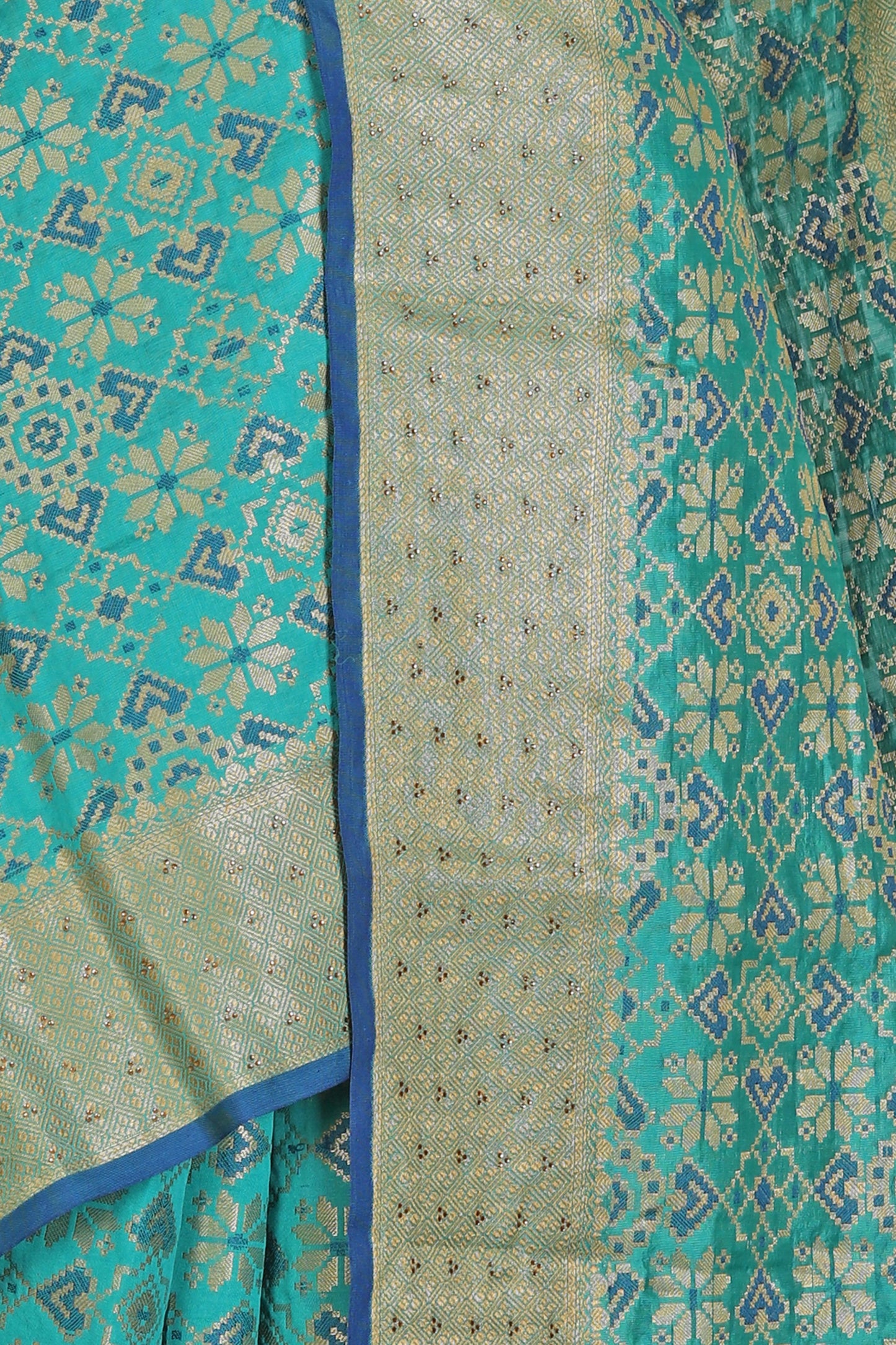 Beautiful Chanderi Silk Saree with stitched blouse in Berlin