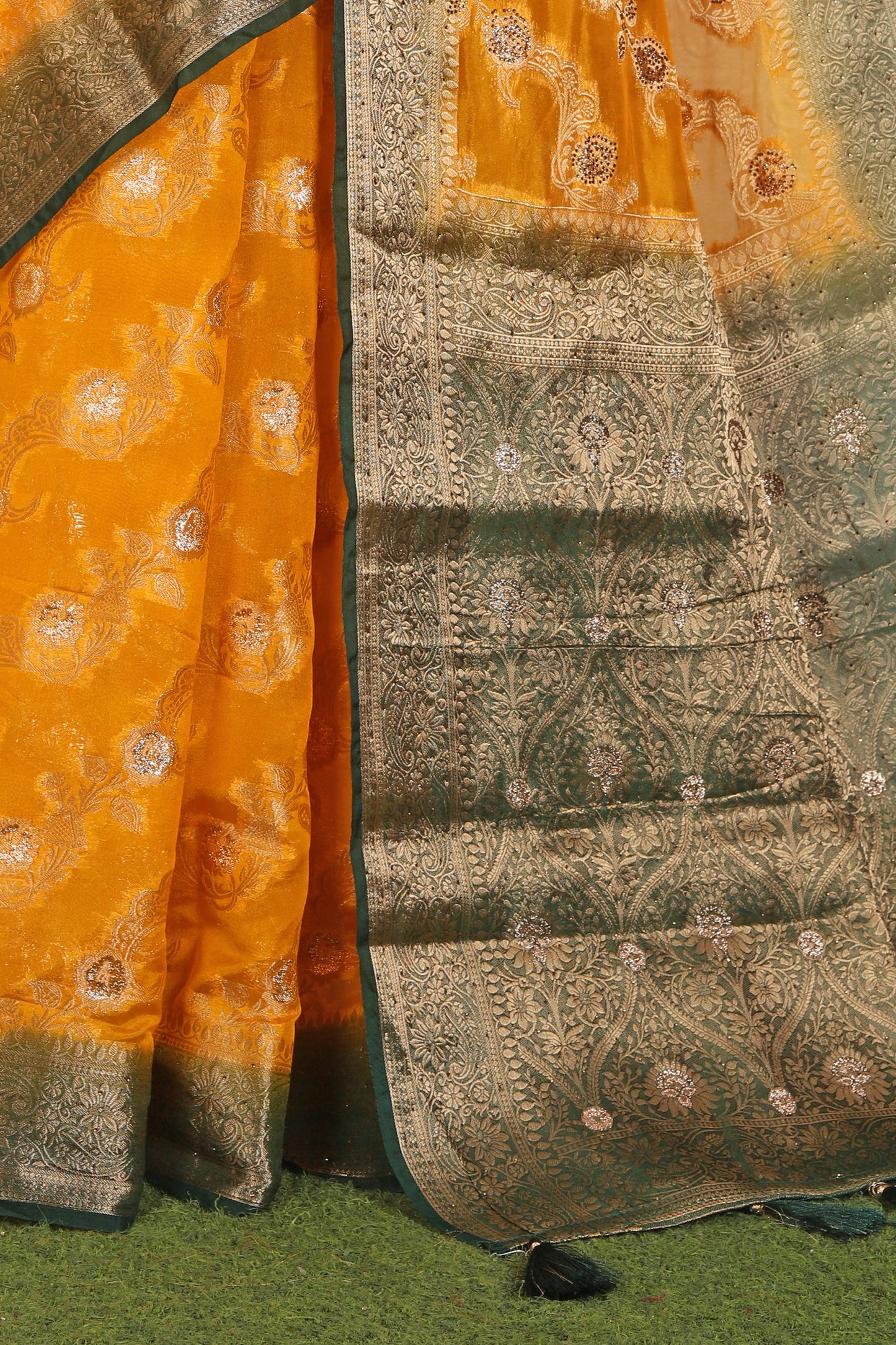 Chanderi Silk Saree with stitched blouse in Germany