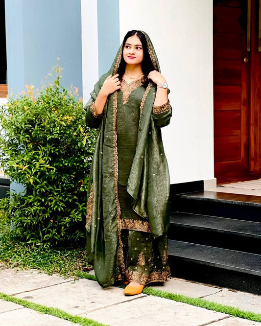 New Designer Party Wear Look Top-Dupatta and Fully Stiched Bottom in Germany