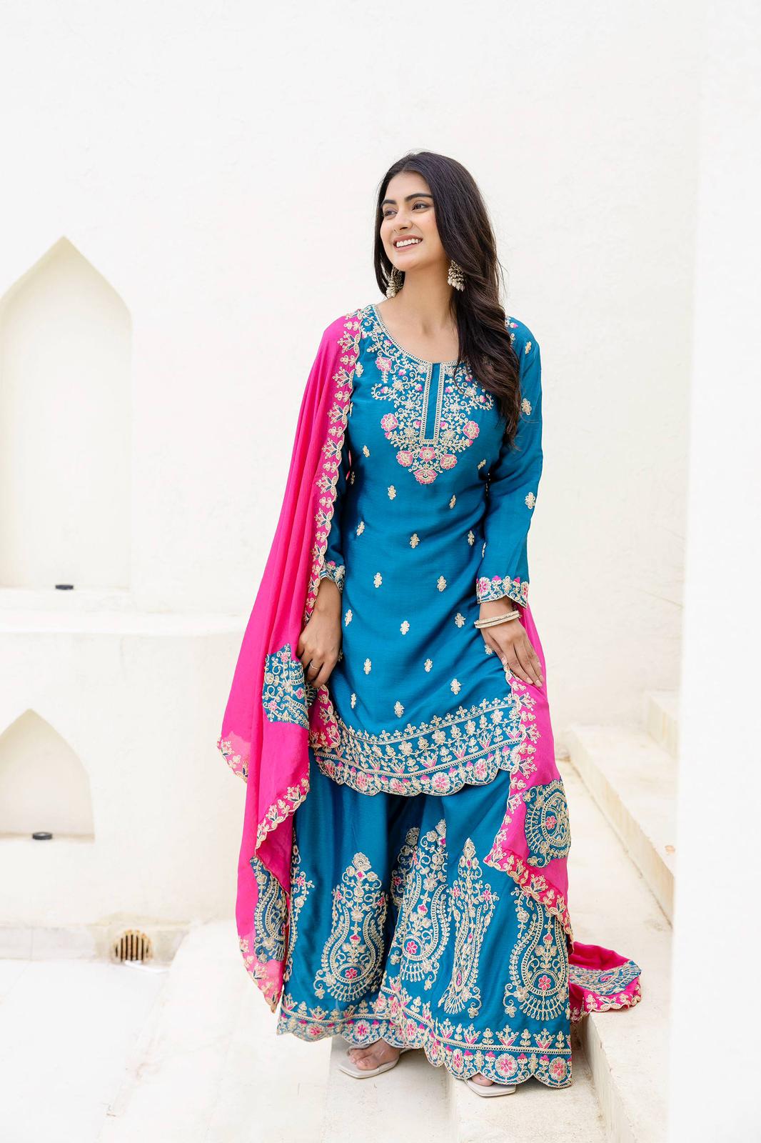 Beautiful  luxury with this stunning Heavy Chinon Silk Suit in Berlin