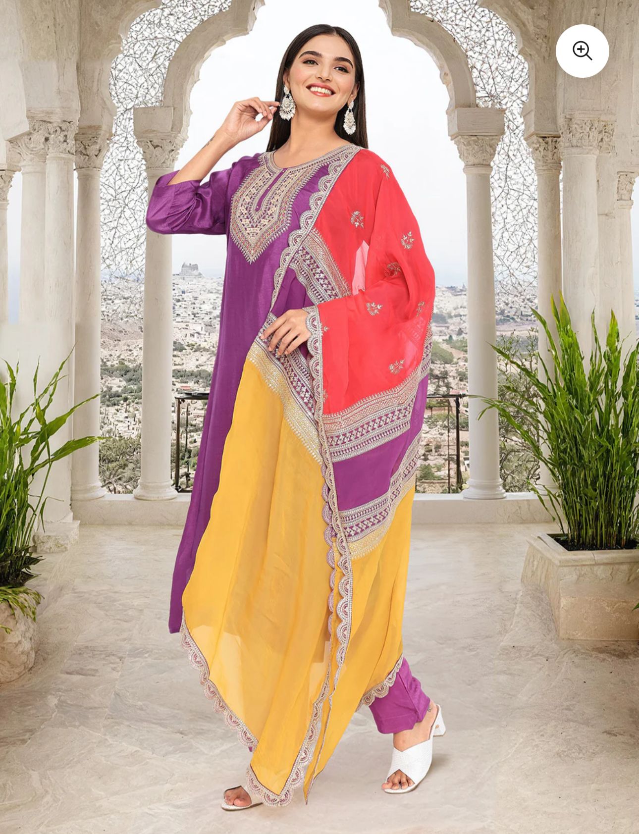 Purple Poly Silk Lace Scalloped Zari embroidery Straight fit kurta set in Berlin