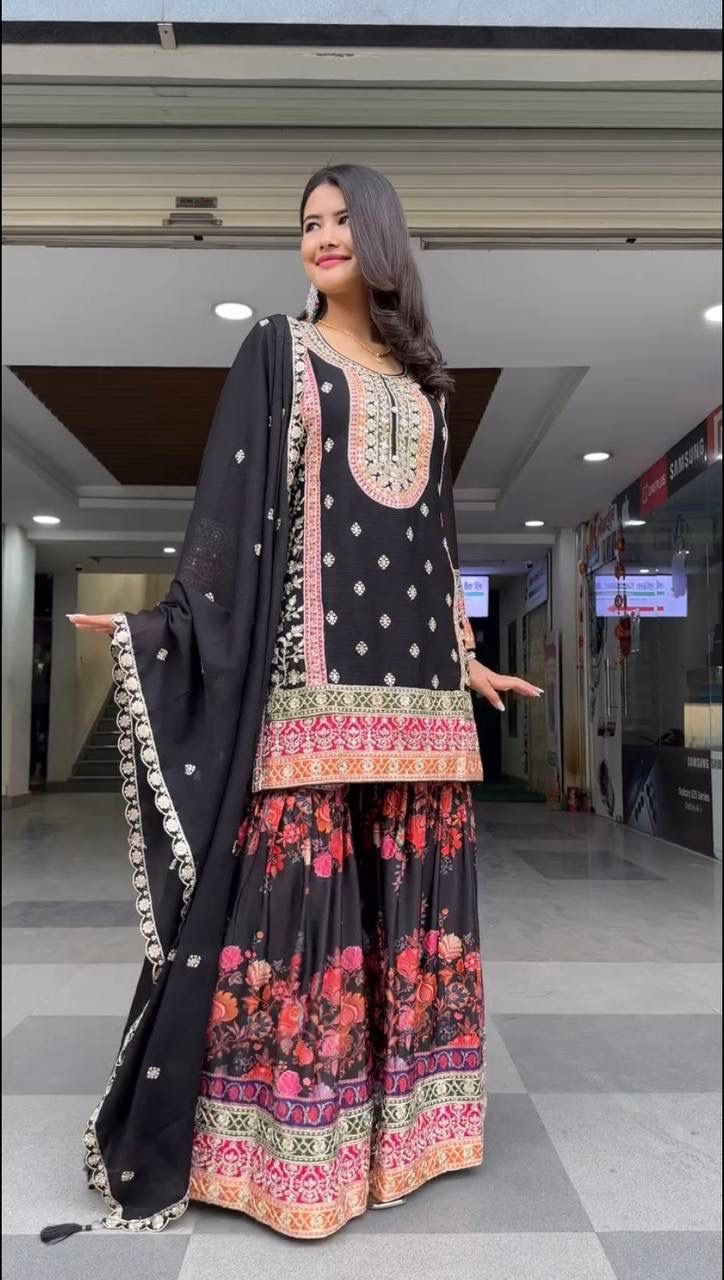 BLACK DESIGNER PARTY WEAR SUIT IN BERLIN