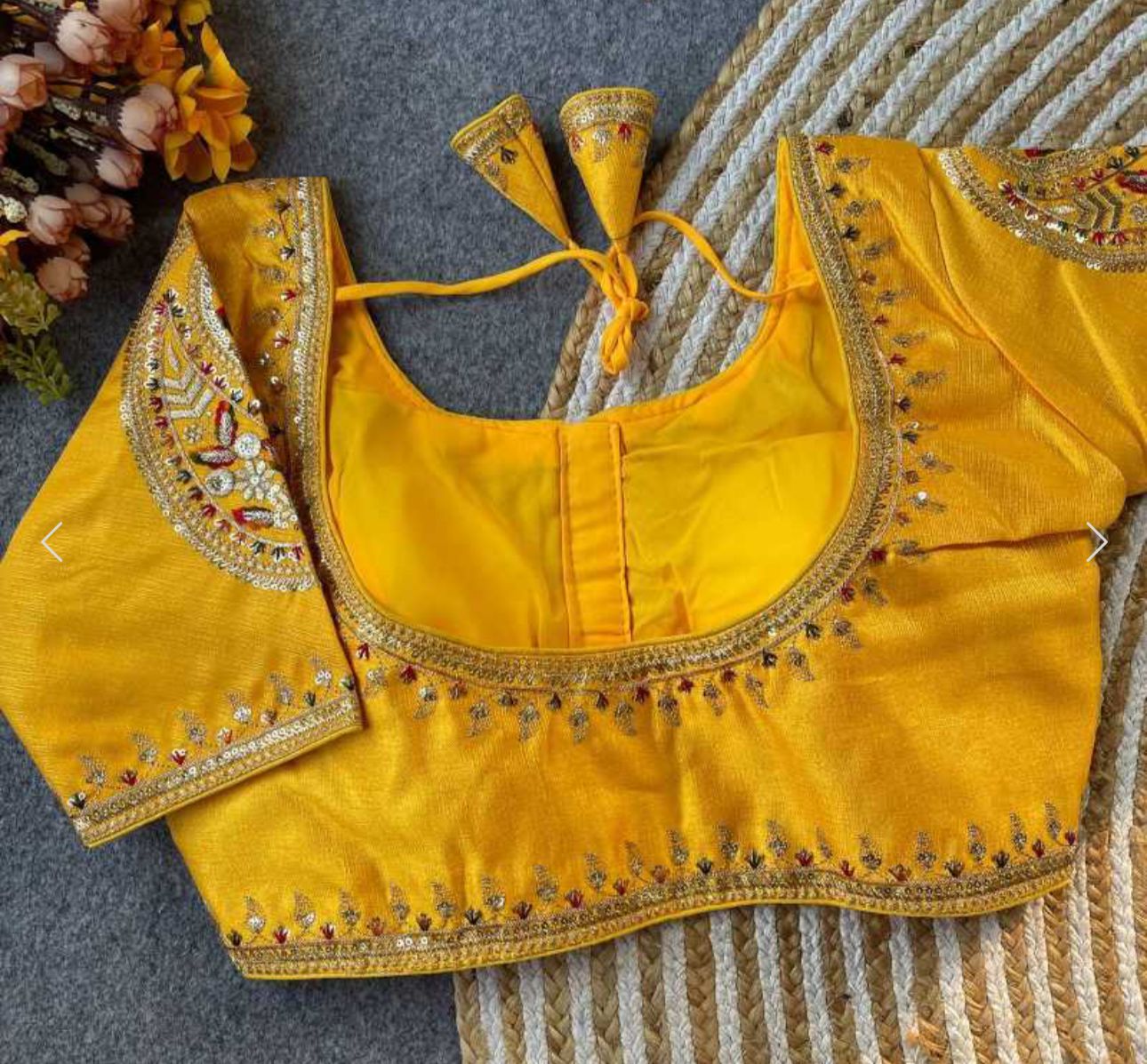 Yellow Party wear heavy blouse in Berlin