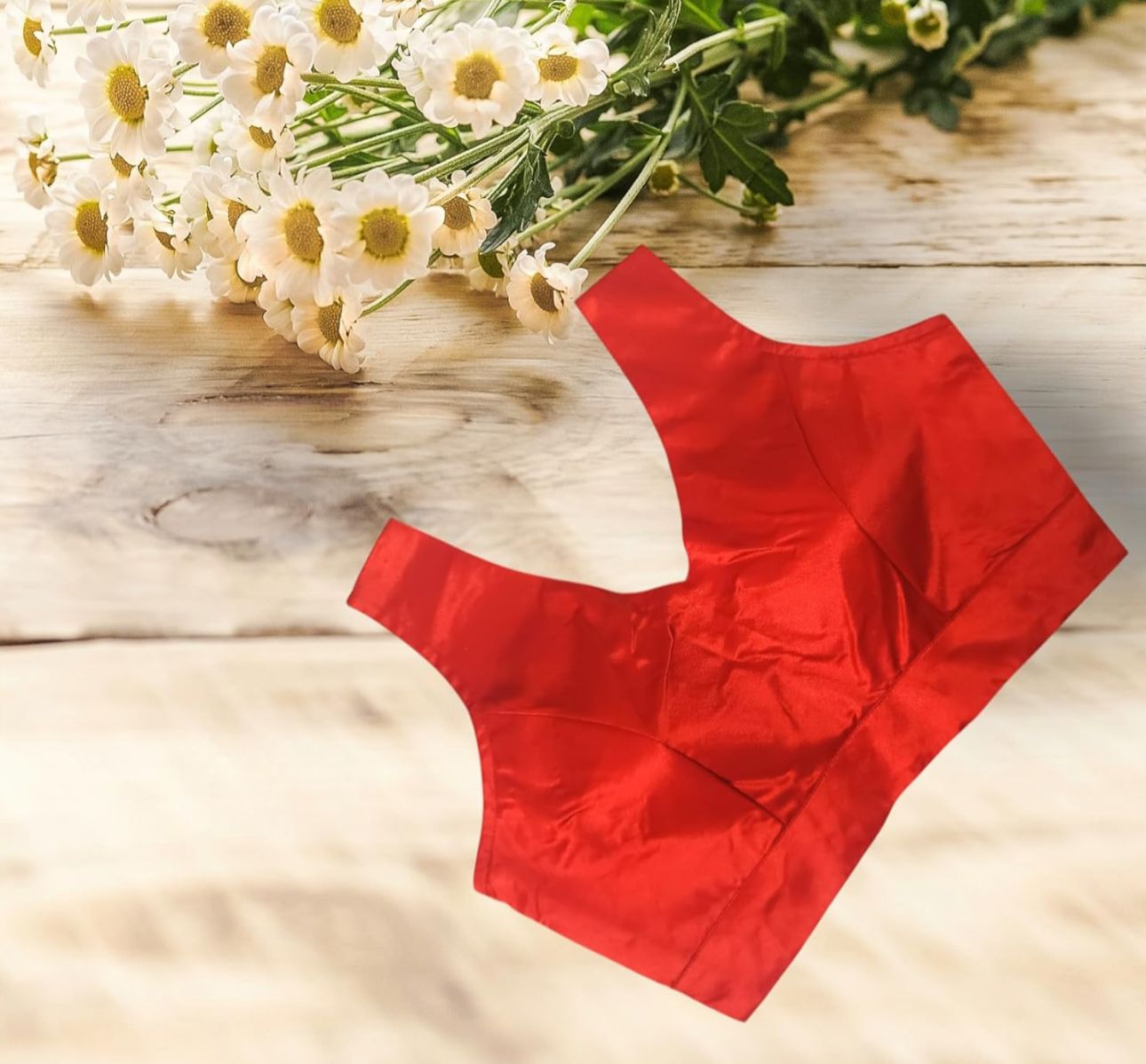 Red Satin Silk Readymade Blouse Fancy Sleeveless trendig Shining for Women in Germany