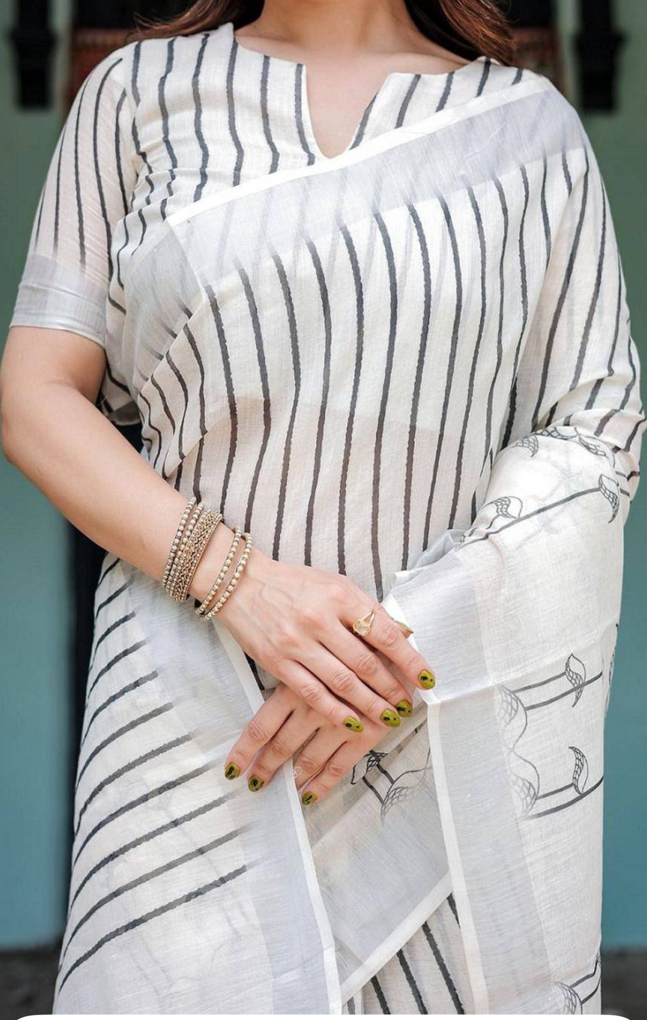 White Jamdani Silk Cotton Sarees in Germany(Onam Saree)