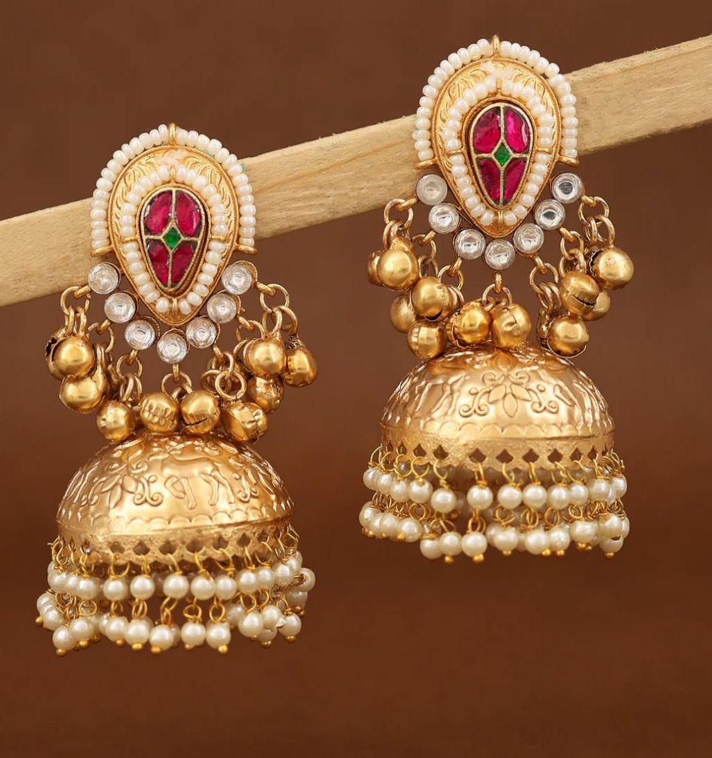 Kesar Gold Jhumki in Berlin