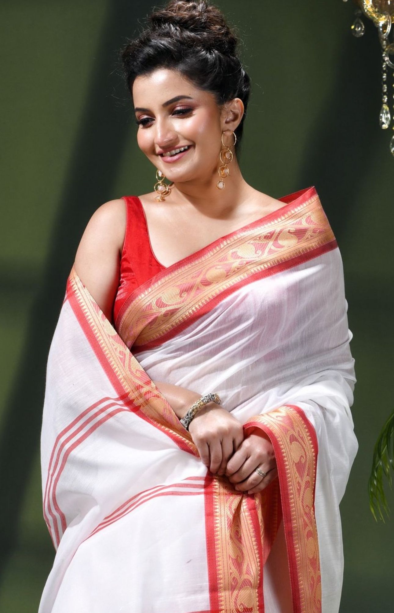 Ethnic Motifs Zari Pure Cotton Traditional Saree in Germany(Onam Saree)