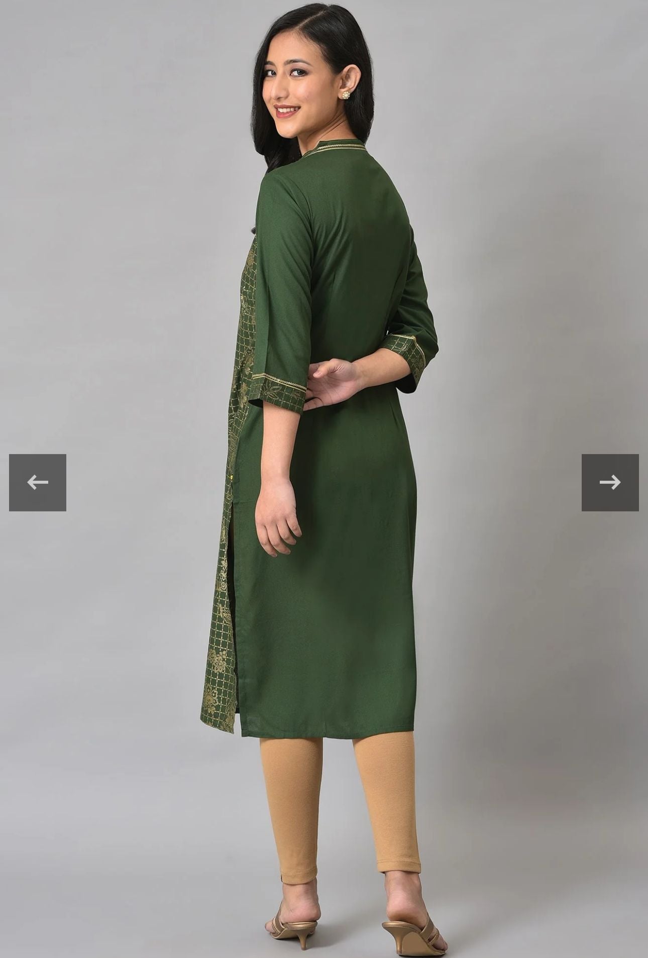 Green Button Down Ethnic Liva kurta in Berlin