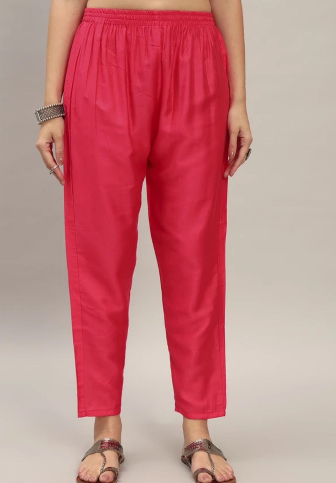 Women Crepe Kurti Pant Dupatta Set in Germany