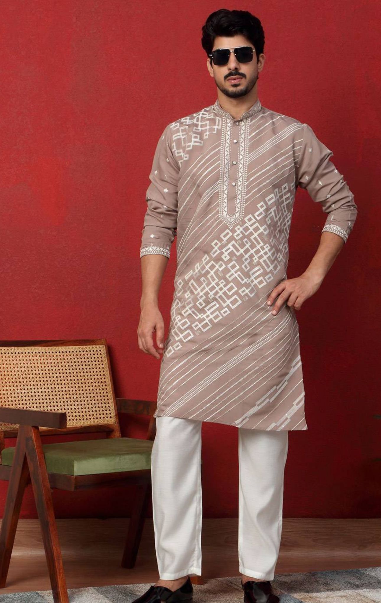Geometric Embroidered Mandarin Collar Cotton Silk Straight Kurta in Germany
