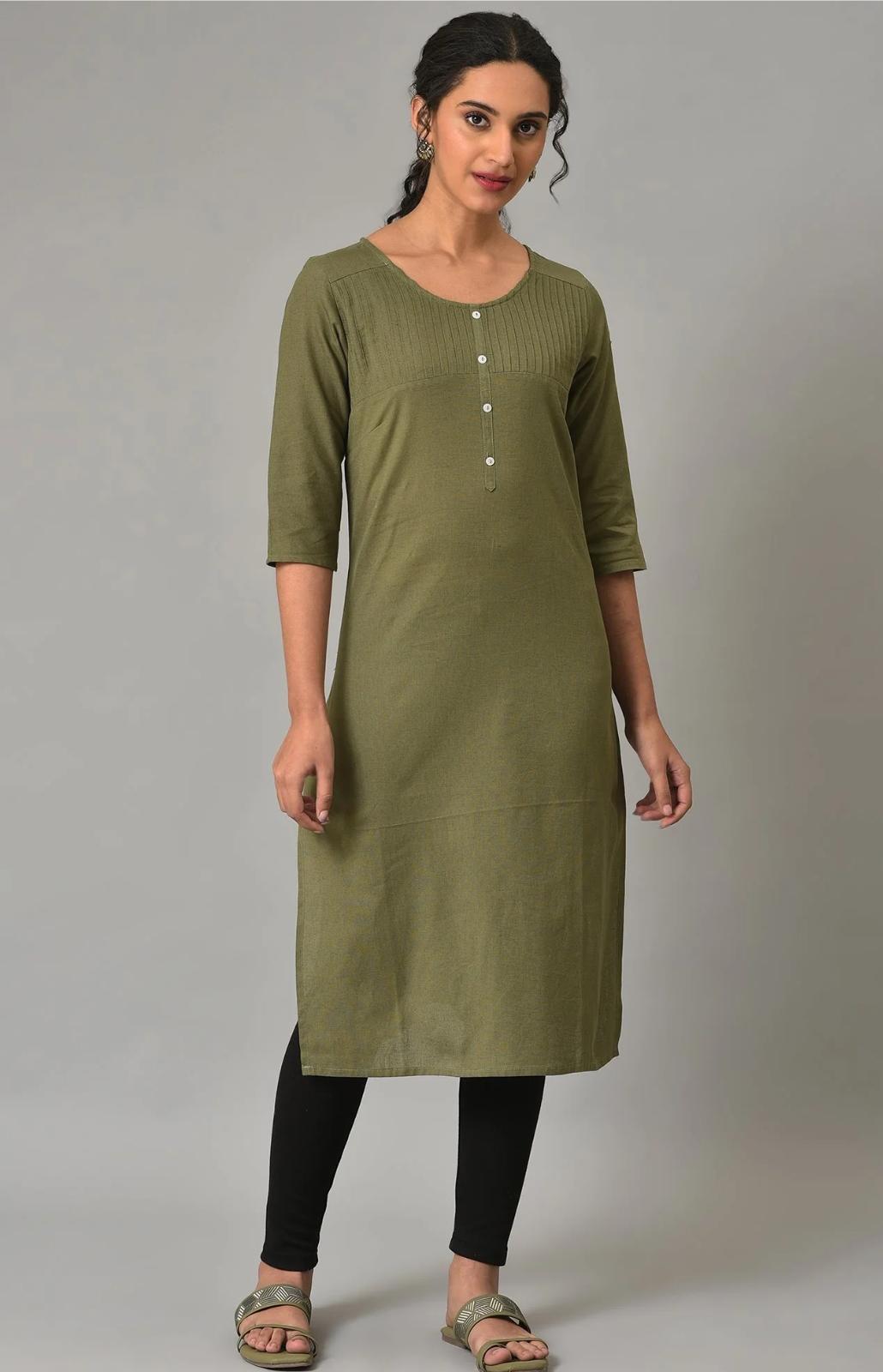 Green Solid Cotton kurta in Germany