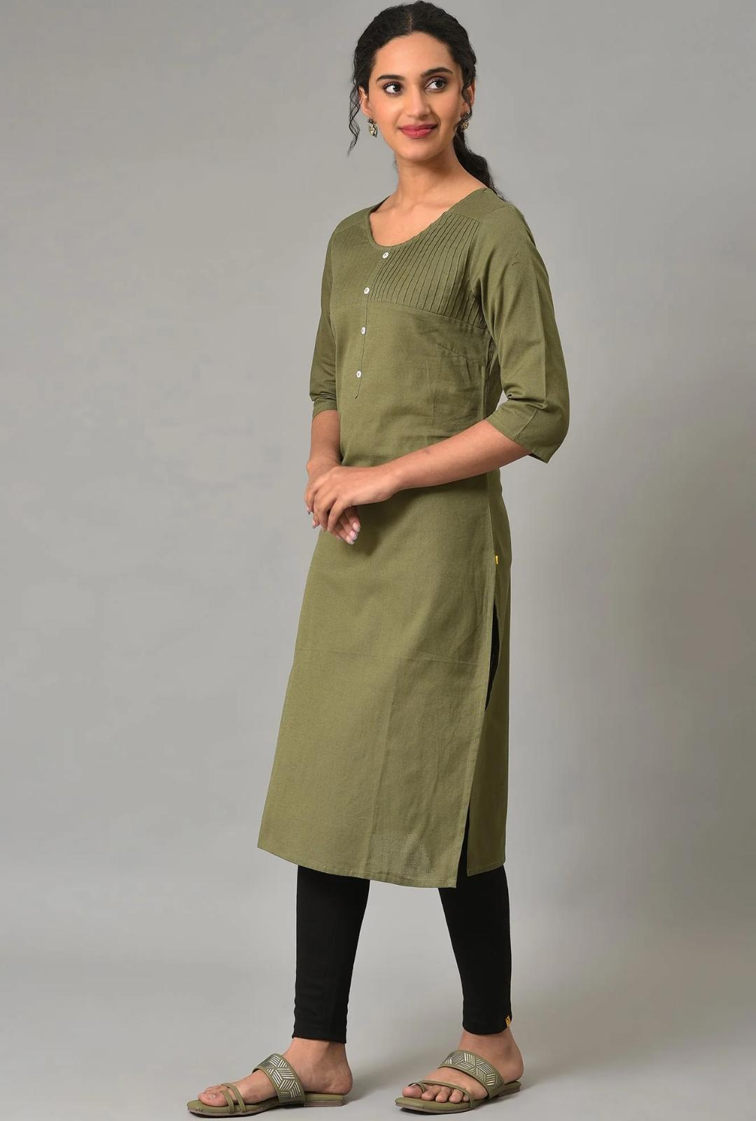 Green Solid Cotton kurta in Germany