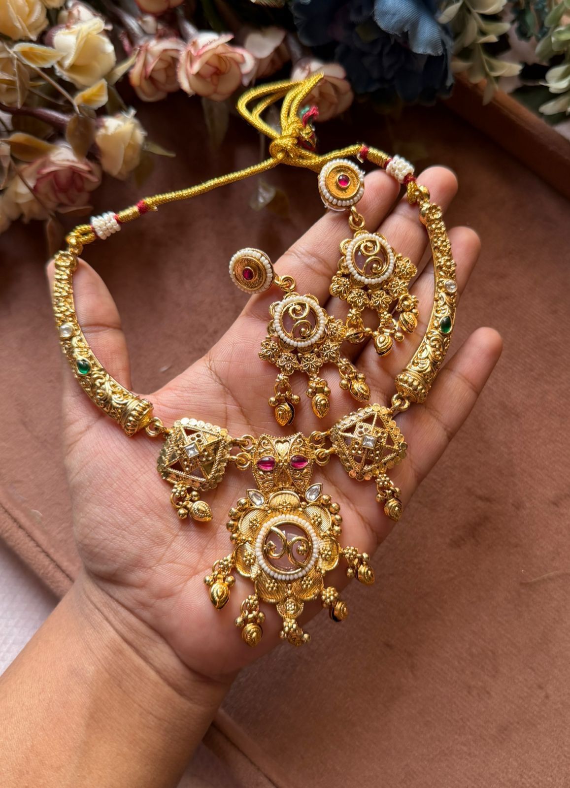 Traditional Antique Gold Plated Choker Jewelry Set for Women in Germany