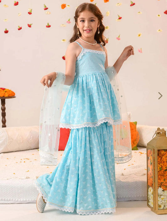 Girls SkyBlue Cotton Regular Fit Printed Kurta Set in Germany