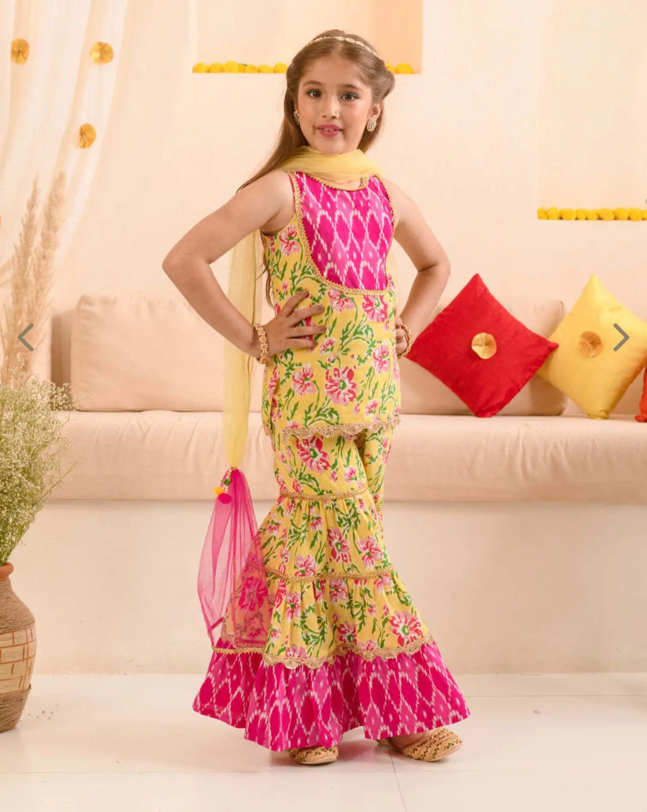 Girls Cotton Regular Fit Floral Print Kurta Set in Germany