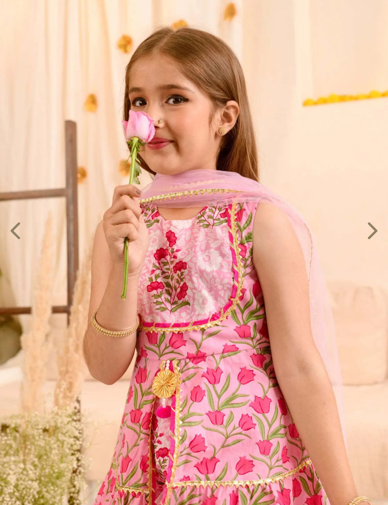 Girls Pink Cotton Regular Fit Floral Print Kurta Set in Germany