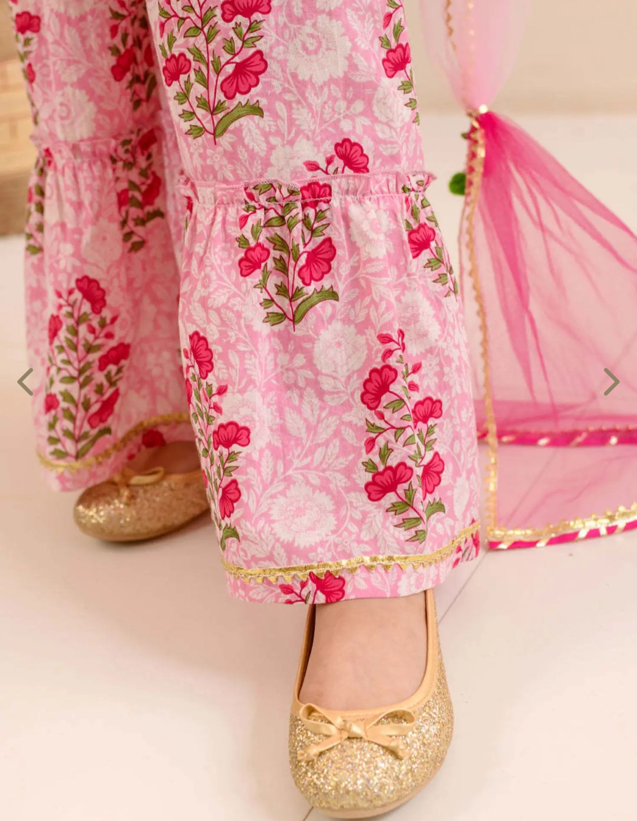 Girls Pink Cotton Regular Fit Floral Print Kurta Set in Germany