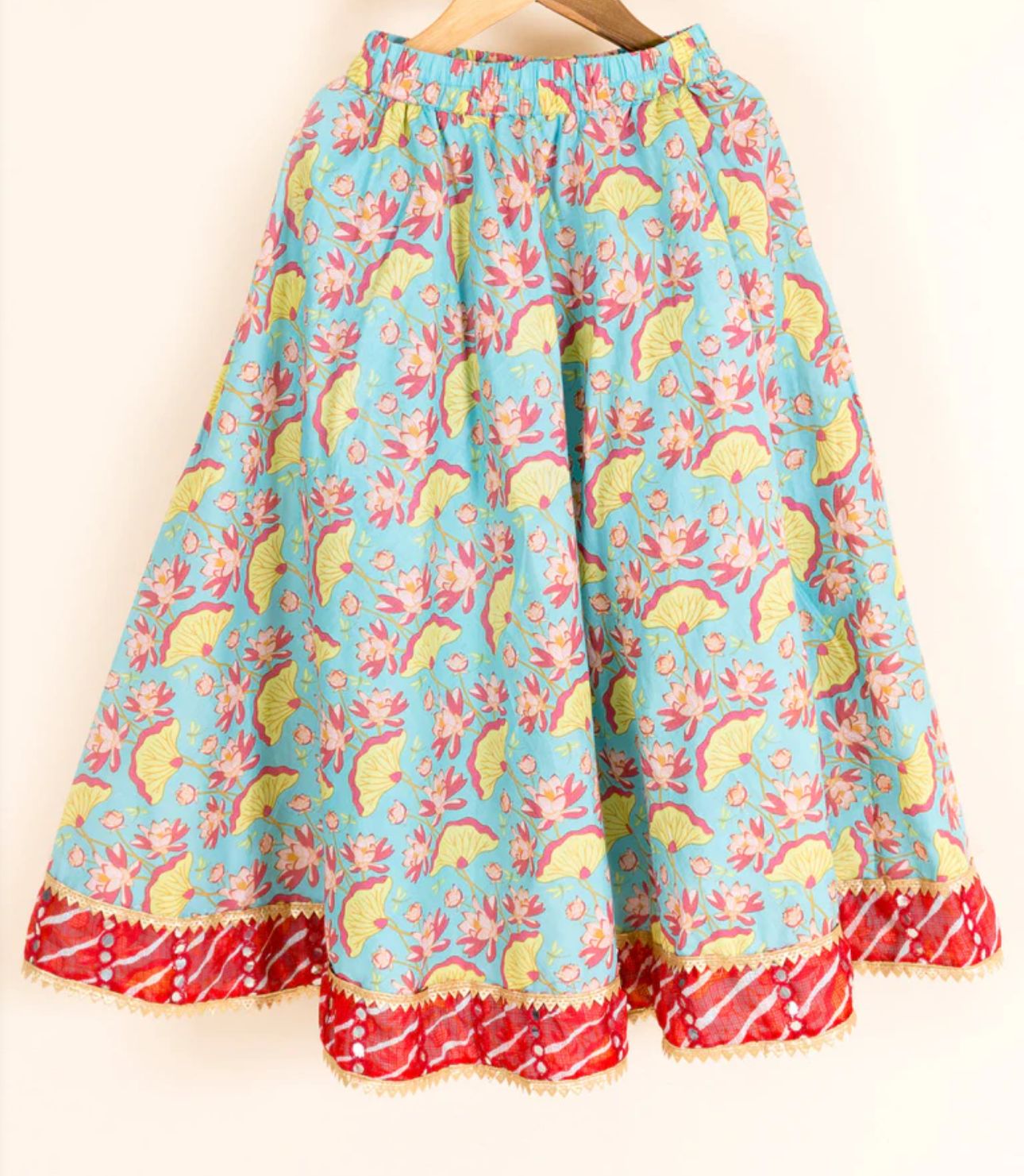 Girls Blue & Red lotus Printed Cotton Flared Lehenga & Choli