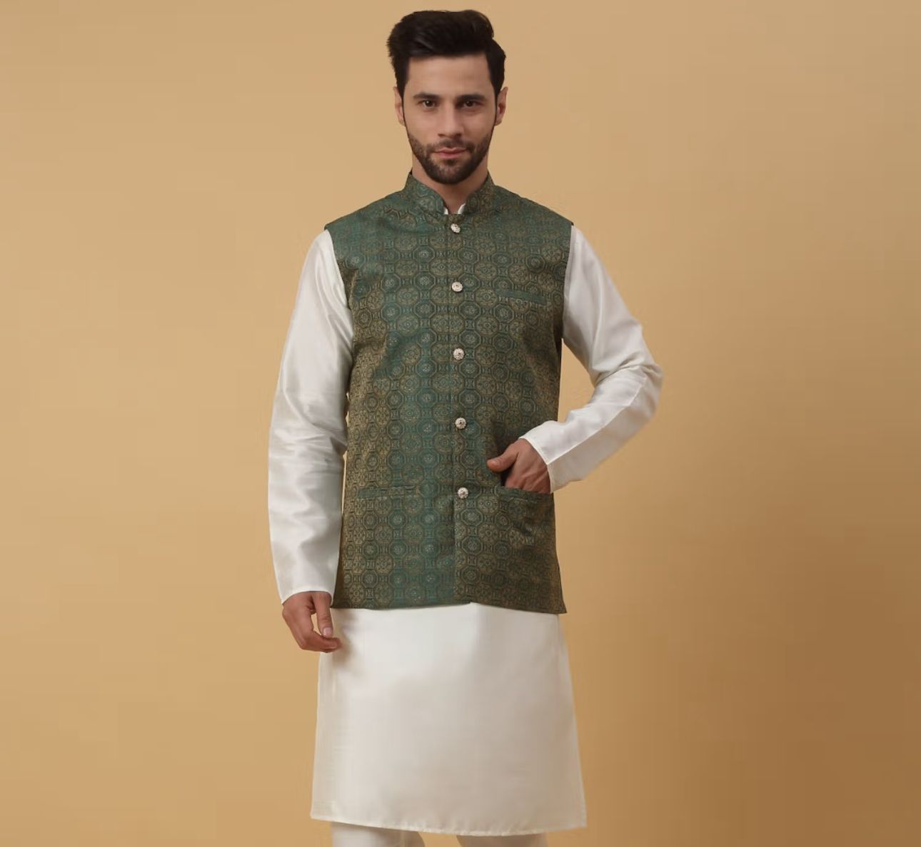 Men's Silk Kurta Churidar With Embroidered Zari Bandhgala Suit/Coat in Berlin