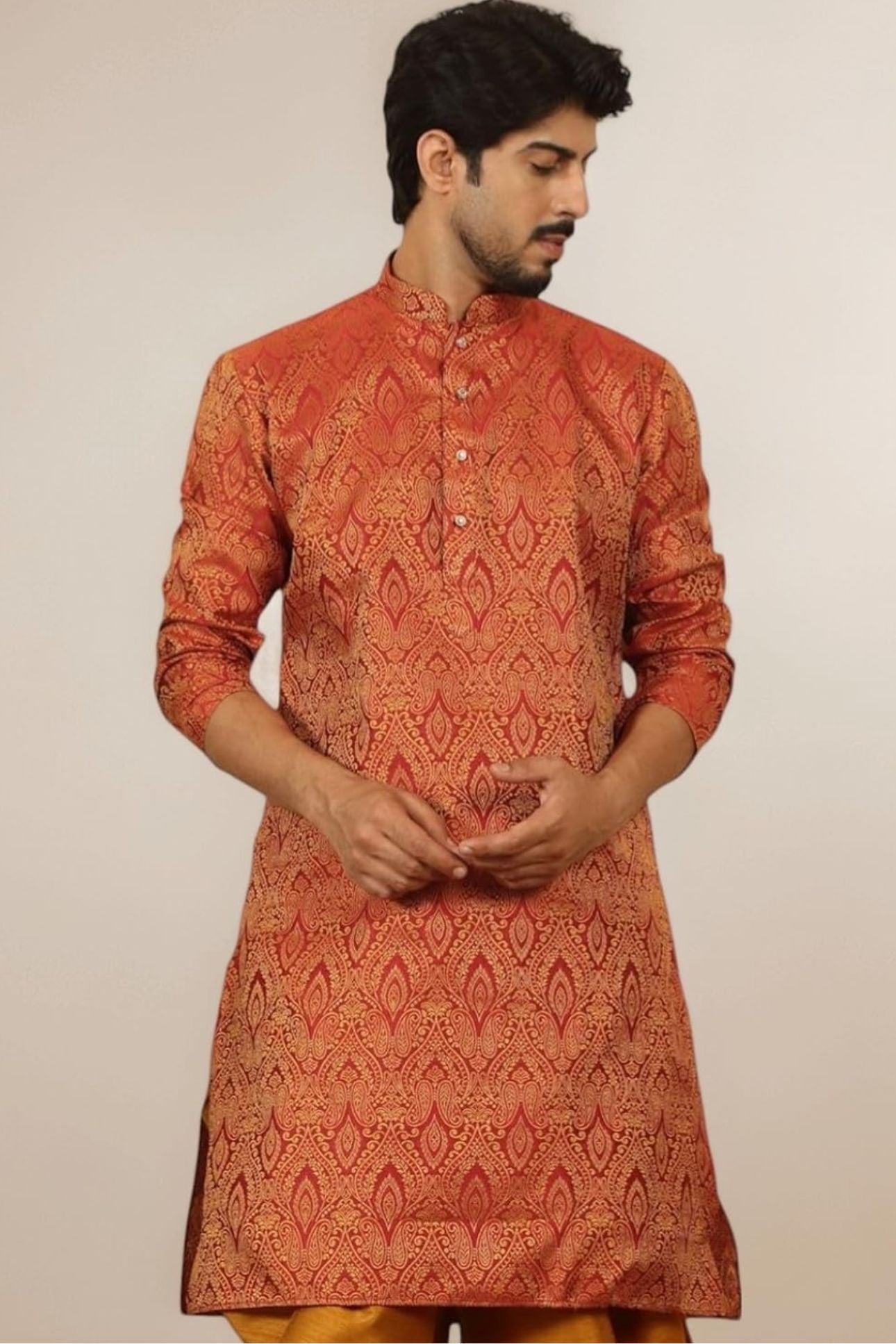 Men's Silk Blend Jacquard Paisley Kurta and Dhoti in Germany