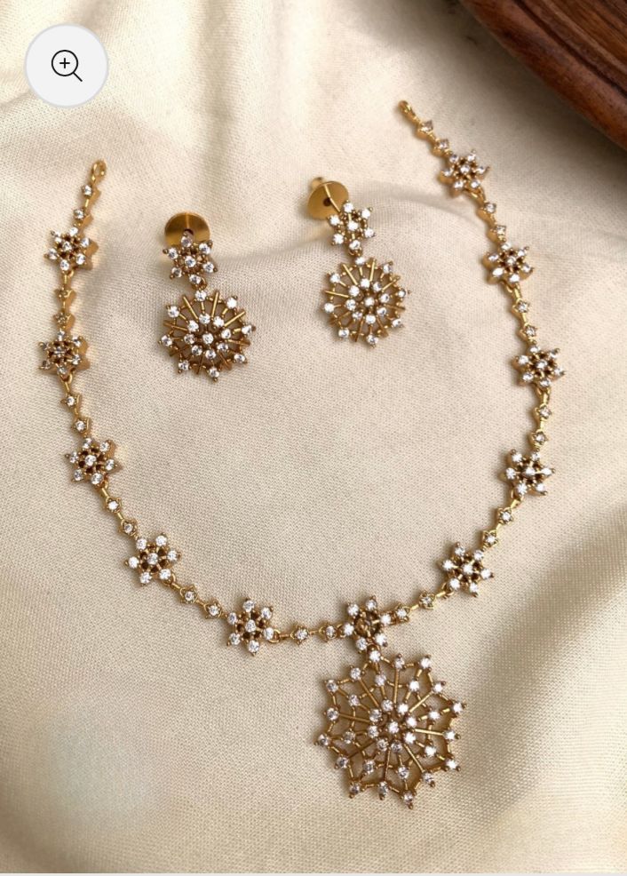 Brass, Copper Gold-plated Rose Gold Jewel Set in Germany