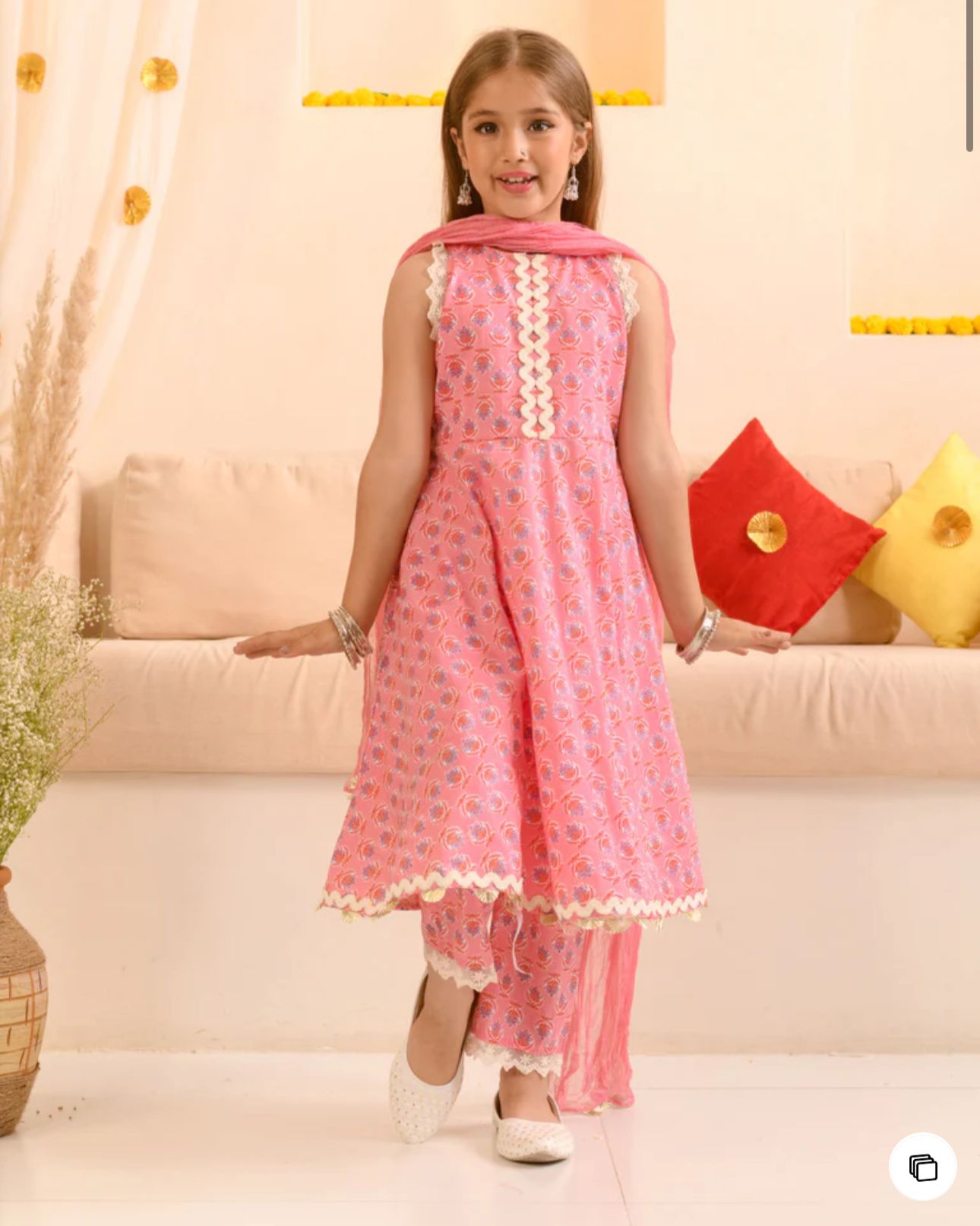 Girls Pink Floral Screen print Pure Cotton A-Line Kurta with Trousers & Dupatta in Germany