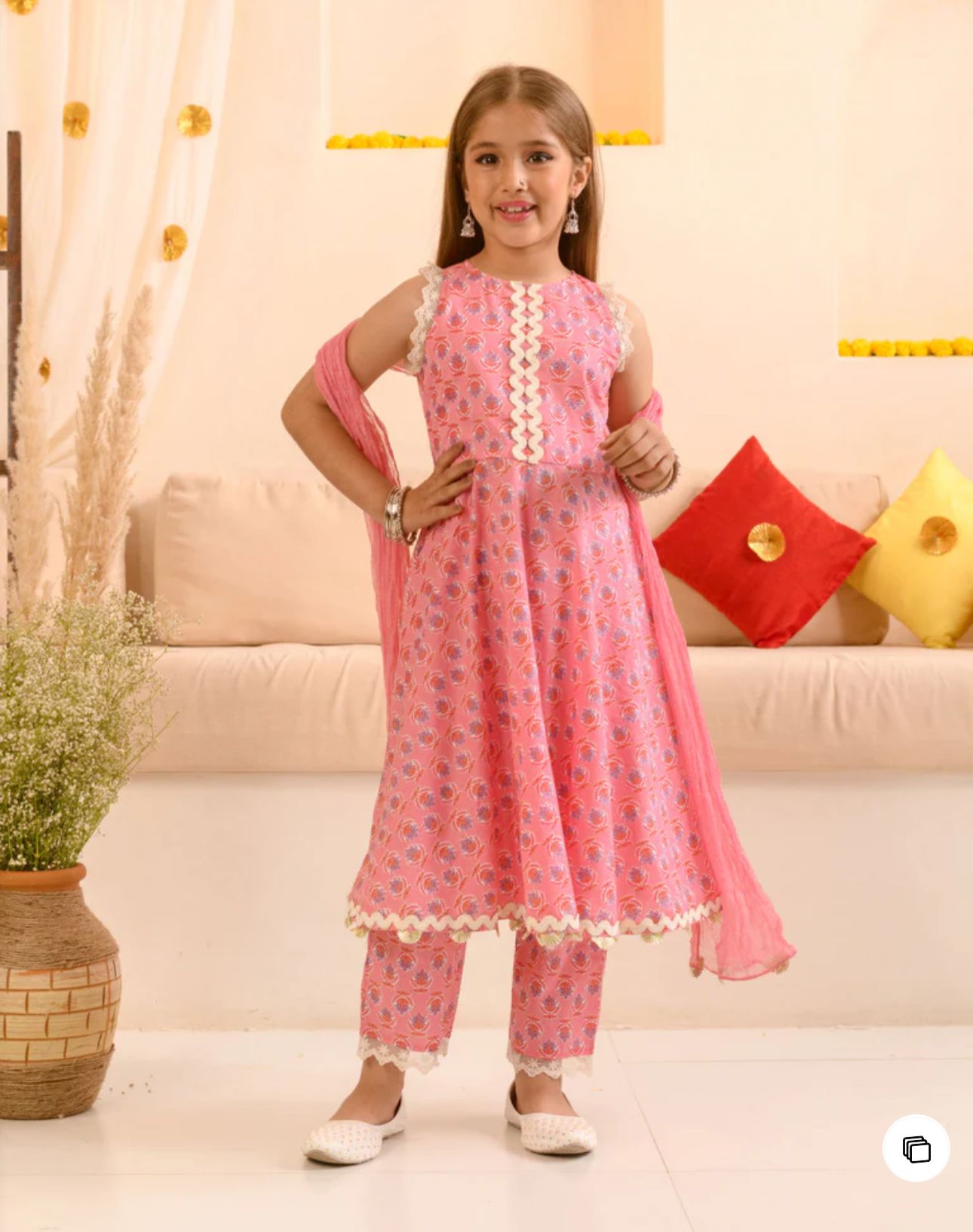 Girls Pink Floral Screen print Pure Cotton A-Line Kurta with Trousers & Dupatta in Germany