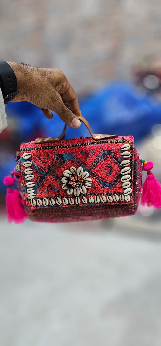 BANJARA BOHO SLING BAG WITH BELT IN BERLIN