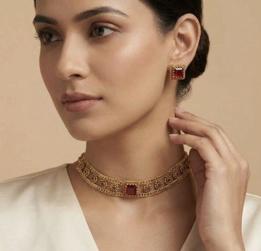 Meena Choker Set In Berlin