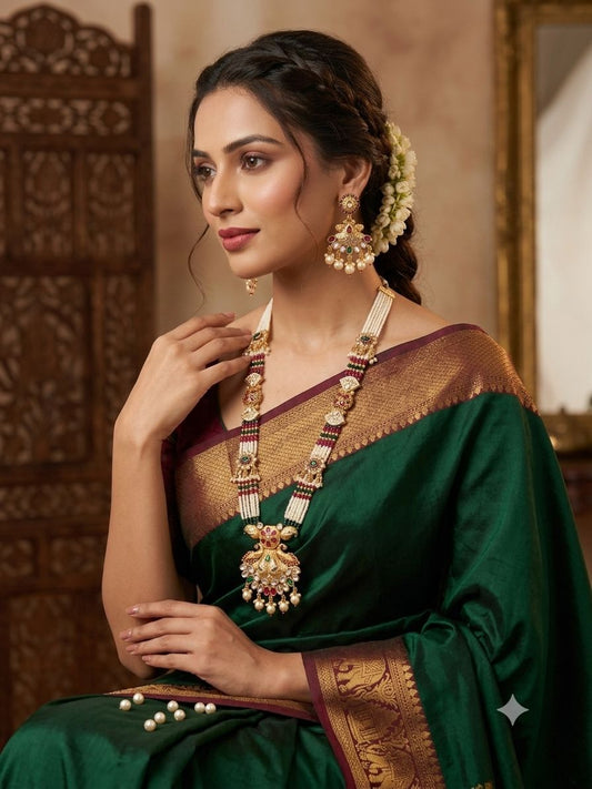 Kundan Necklace Set, often styled as a Rani Haar wirh earrings in Germany