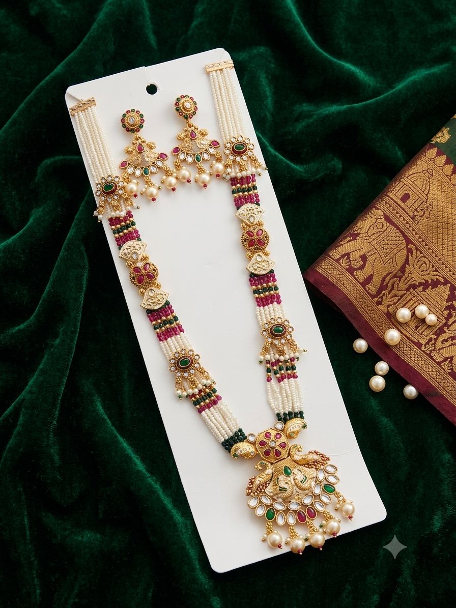 Kundan Necklace Set, often styled as a Rani Haar wirh earrings in Germany