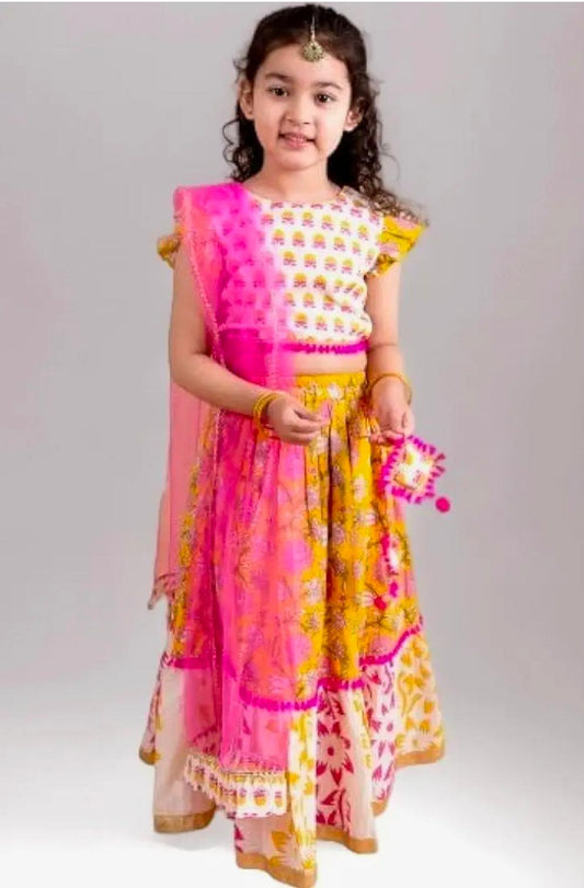 Girls Lehenga And Choli With Dupatta in Berlin