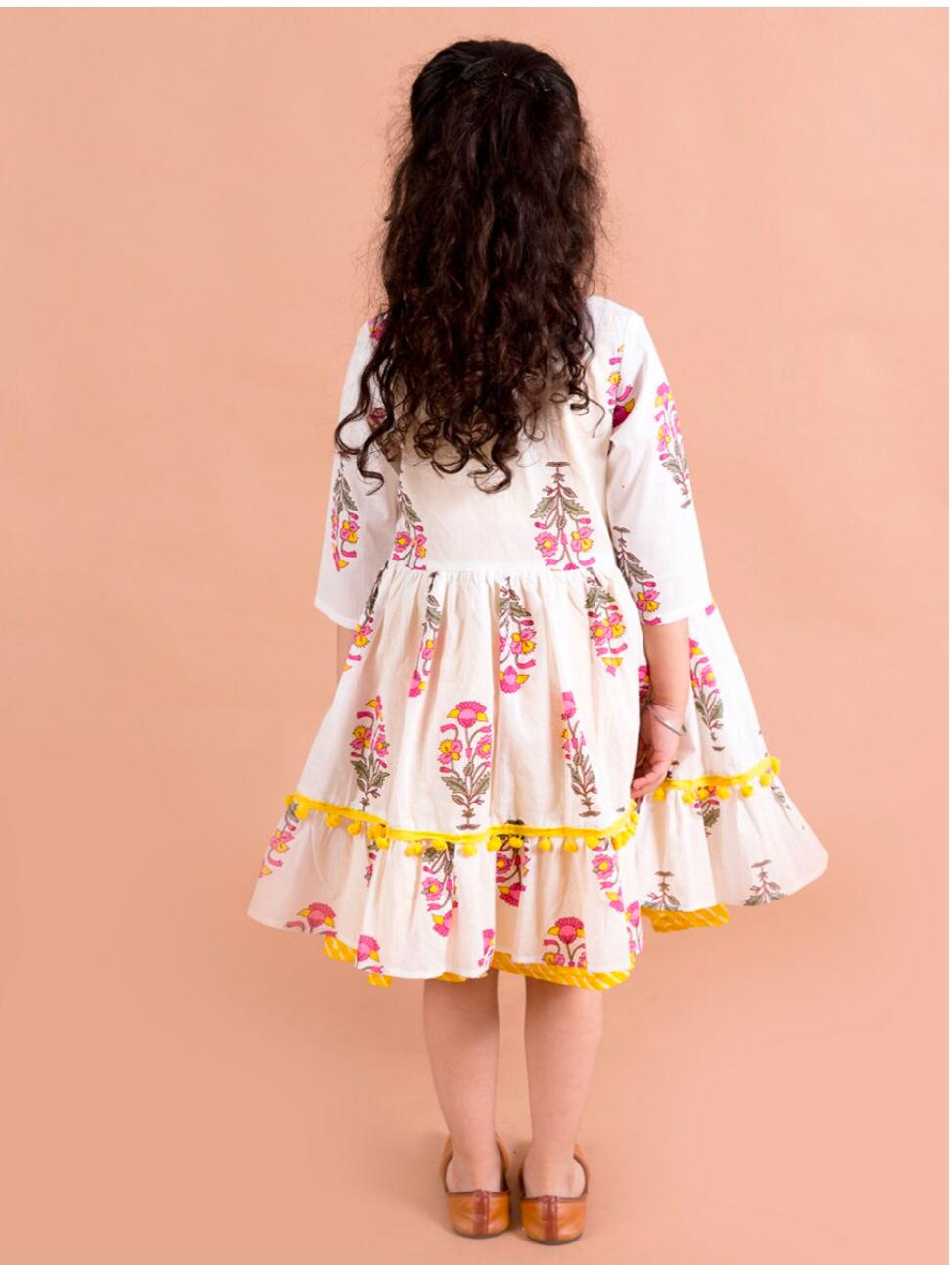 Kids Girls Lehariya Dresses in Berlin