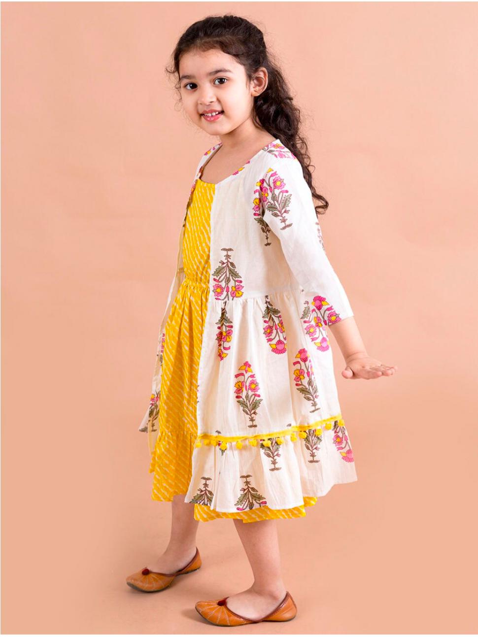 Kids Girls Lehariya Dresses in Berlin