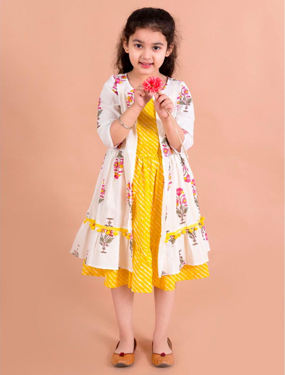 Kids Girls Lehariya Dresses in Berlin