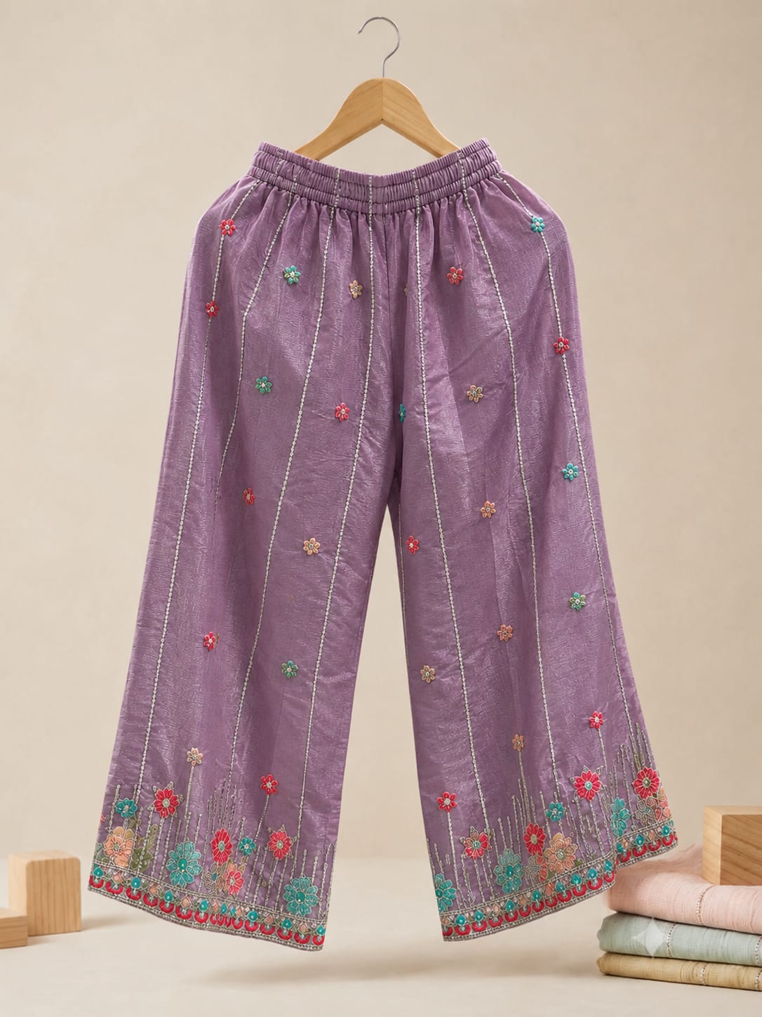 Pakistani-style embroidered kurti and palazzo set in Germany
