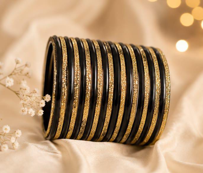 Traditional Black and Gold  Bangle Stack in Berlin
