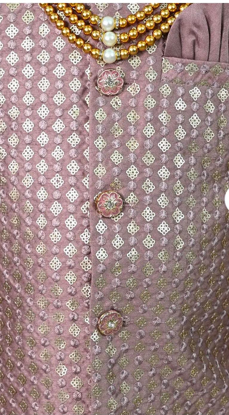Boys Floral Woven Design Jodhpuri Bandhgala Suit Set With Mala in Germany