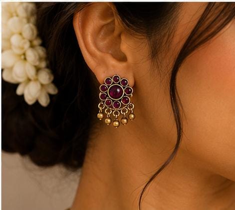 Traditional Antique Matte Gold Attigai Choker and Stud Earrings Jewellery Set in Germany