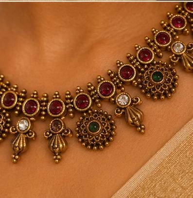 Traditional Indian antique gold necklace and earring set in Germany